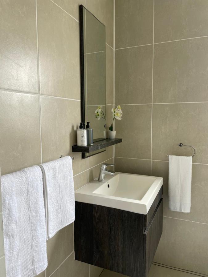 417 The Sandown Apartment Cape Town