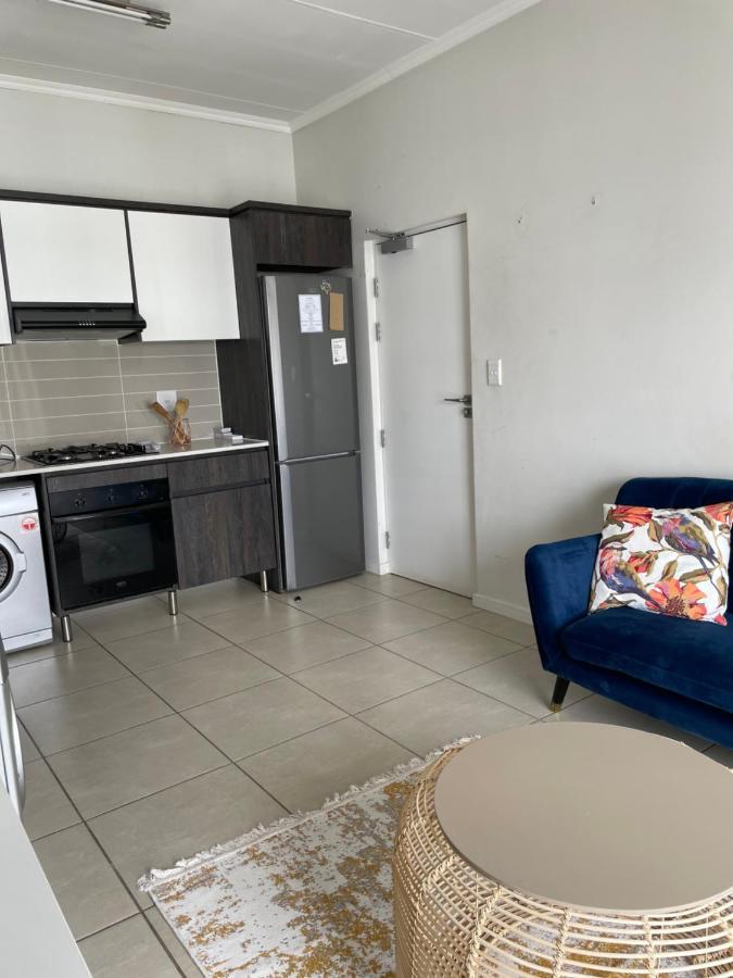 417 The Sandown Apartment Cape Town